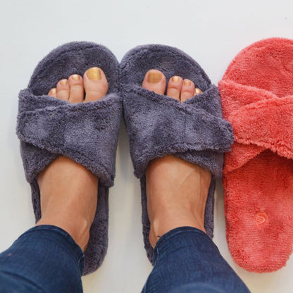 Women's Spa Slide Slippers in Ink on Model with Lobster Red#color_ink
