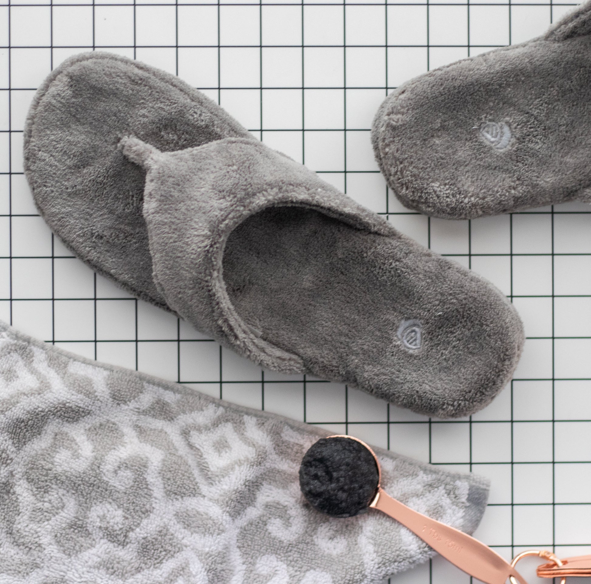 #color_gray